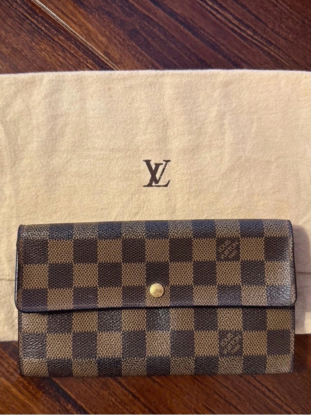 Vintage 2002 Louis Vuitton Damier Ebene Sarah Long Wallet